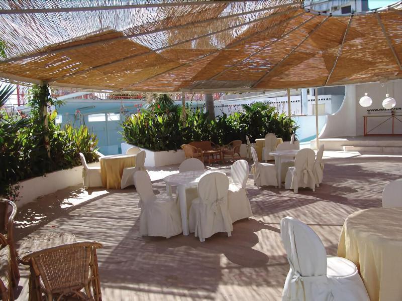 Palazzo Reginella Aparthotel Bovalino Marina Exteriör bild