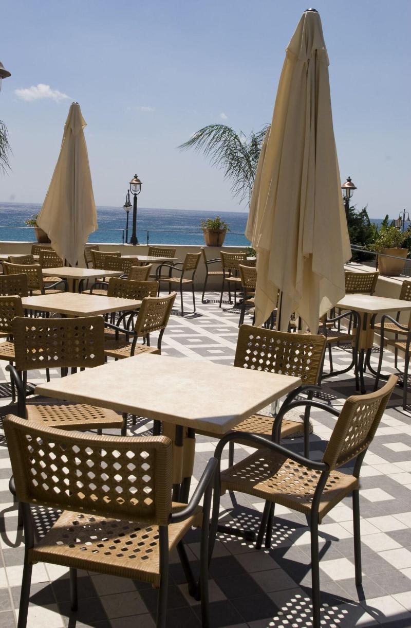 Palazzo Reginella Aparthotel Bovalino Marina Exteriör bild