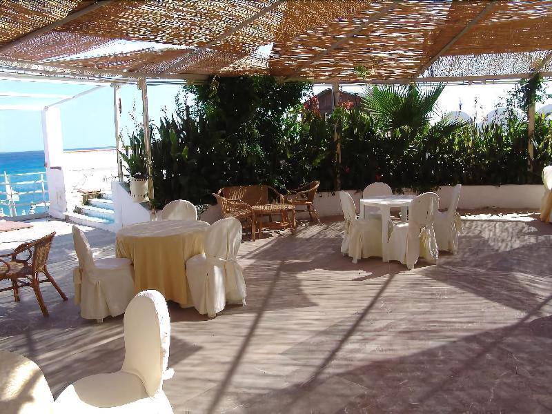 Palazzo Reginella Aparthotel Bovalino Marina Exteriör bild